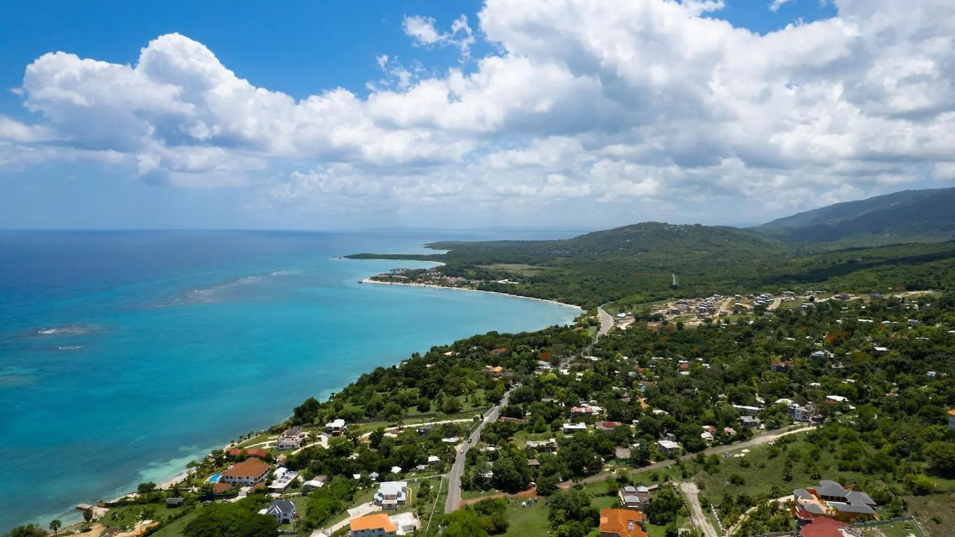 Modern Seaview 2 Bed Apartment Whitehouse